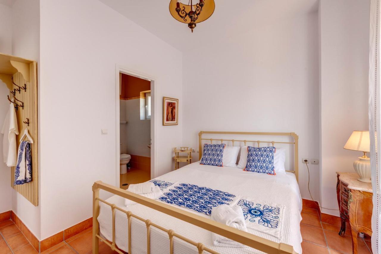 Cycladic Aura - Traditional Holiday Cottage Finikas  Exterior photo